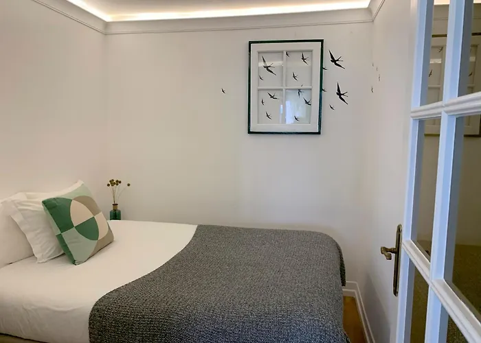 The Funicularist - In Historic Bica *