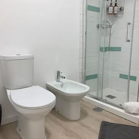 The Funicularist - In Historic Bica * Lisboa