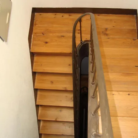 The Funicularist - In Historic Bica *