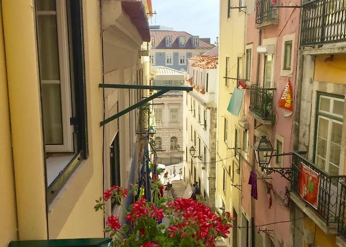Appartement The Funicularist - In Historic Bica Lissabon